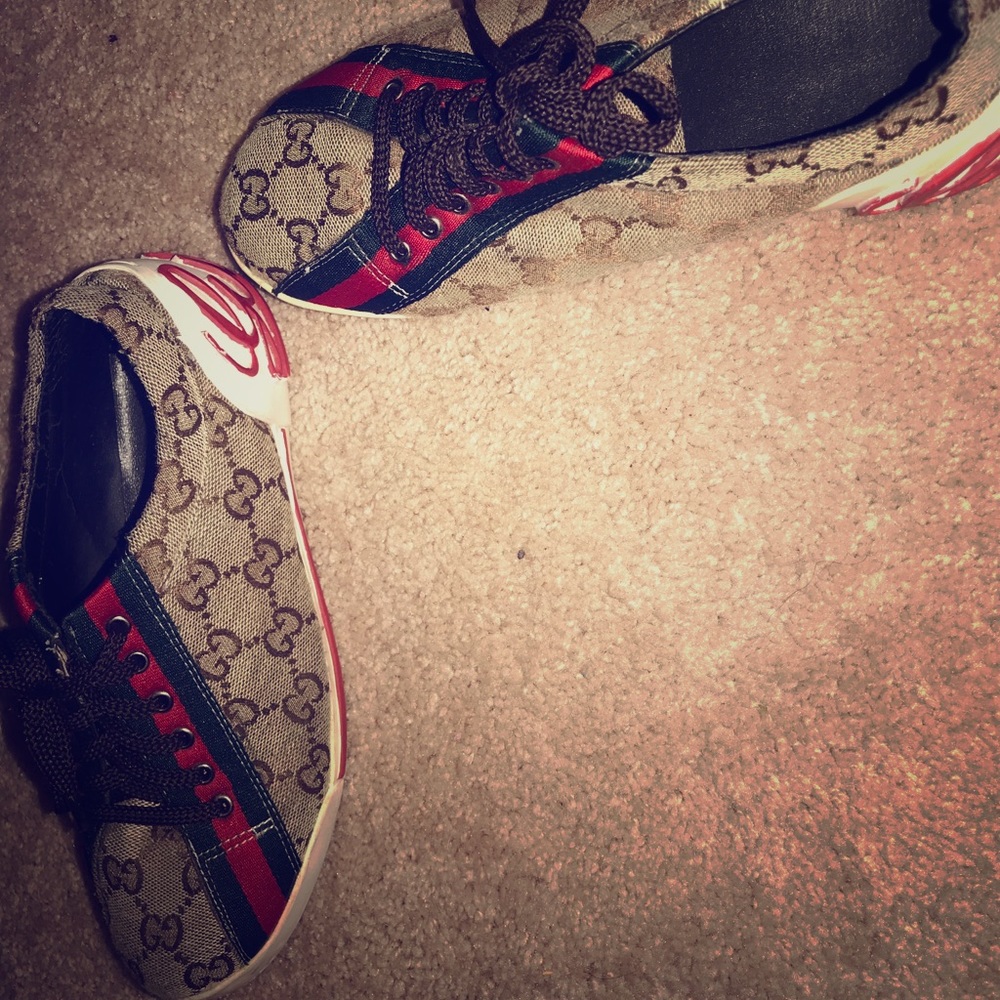 Boulevard sneakers